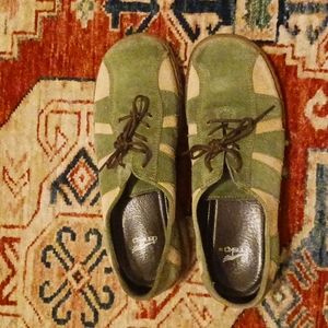 Nansko green suede shoes